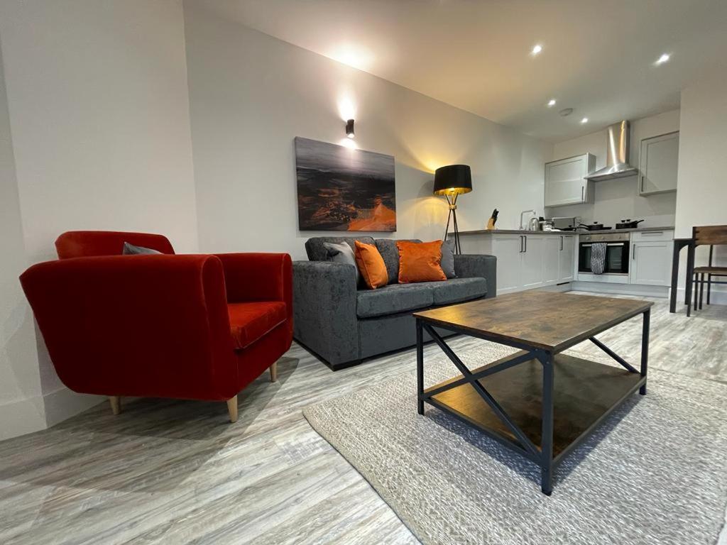 Kingsbridge Point - Cosy One Bed Apartments Near Town Centre, Swindon Bagian luar foto