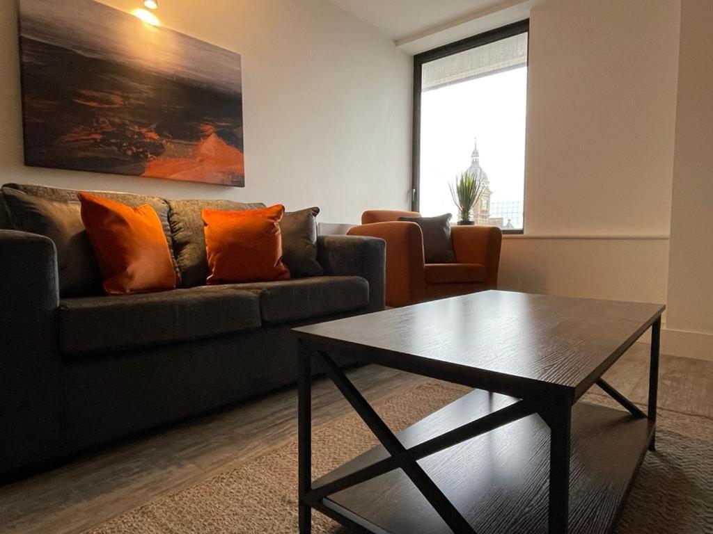 Kingsbridge Point - Cosy One Bed Apartments Near Town Centre, Swindon Bagian luar foto