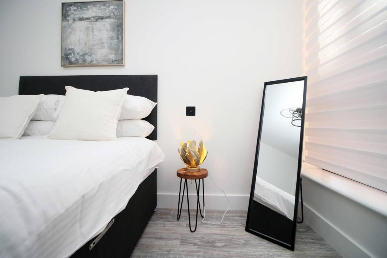 Kingsbridge Point - Cosy One Bed Apartments Near Town Centre, Swindon Bagian luar foto